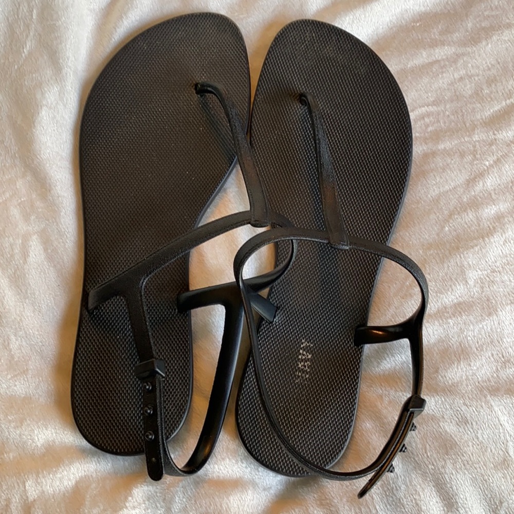 Old Navy sandals